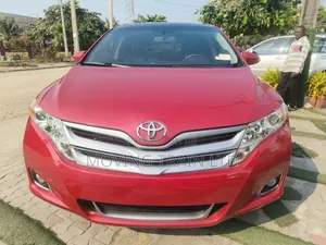 Toyota Venza Limited 4dr Wagon AWD (3.5L 6cyl 6A) 2015 Red