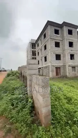 20bdrm Block of Flats in Katampe (Main) for sale