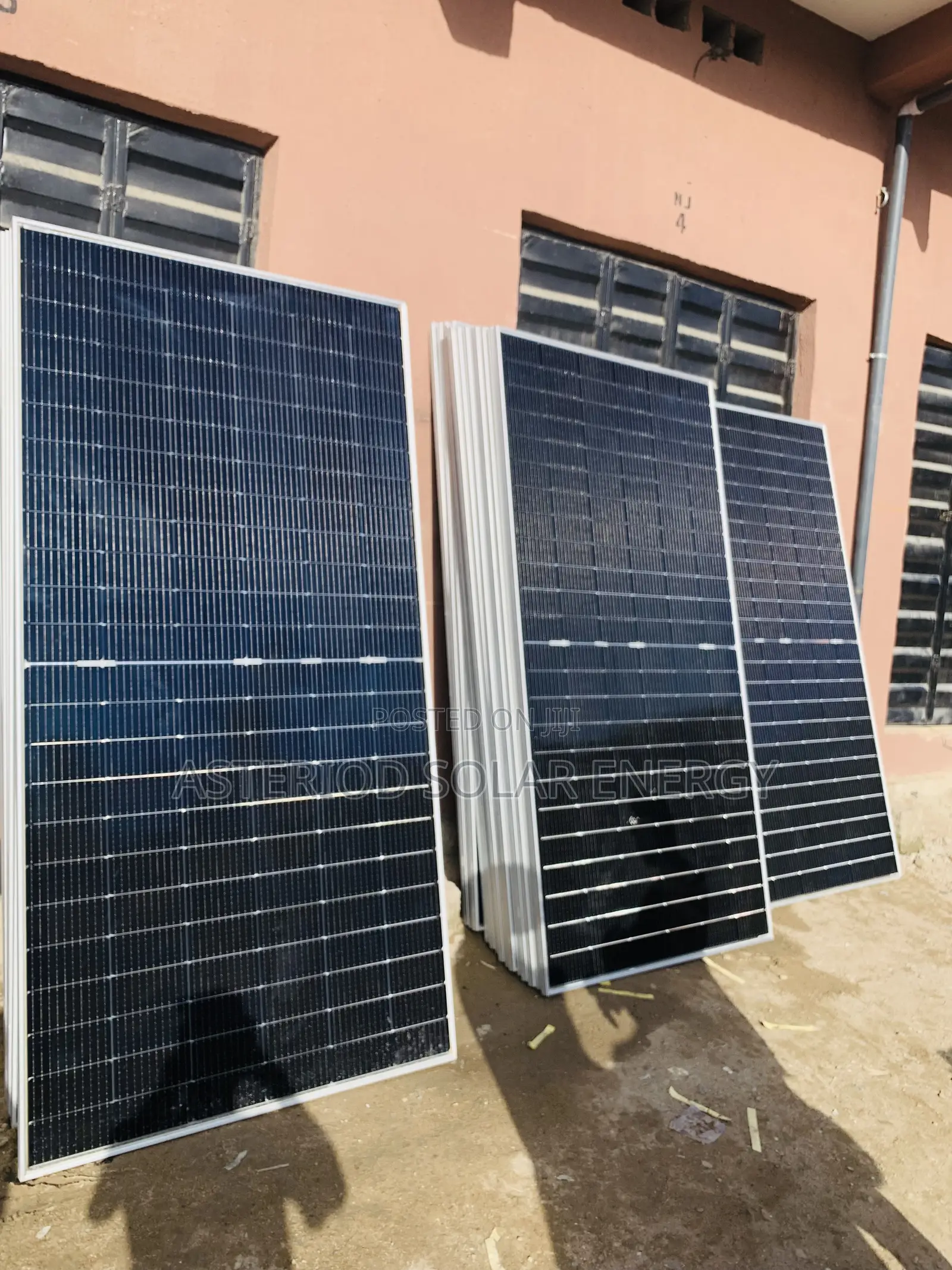 Original 600watts Bifacial Jinko Solar Panel