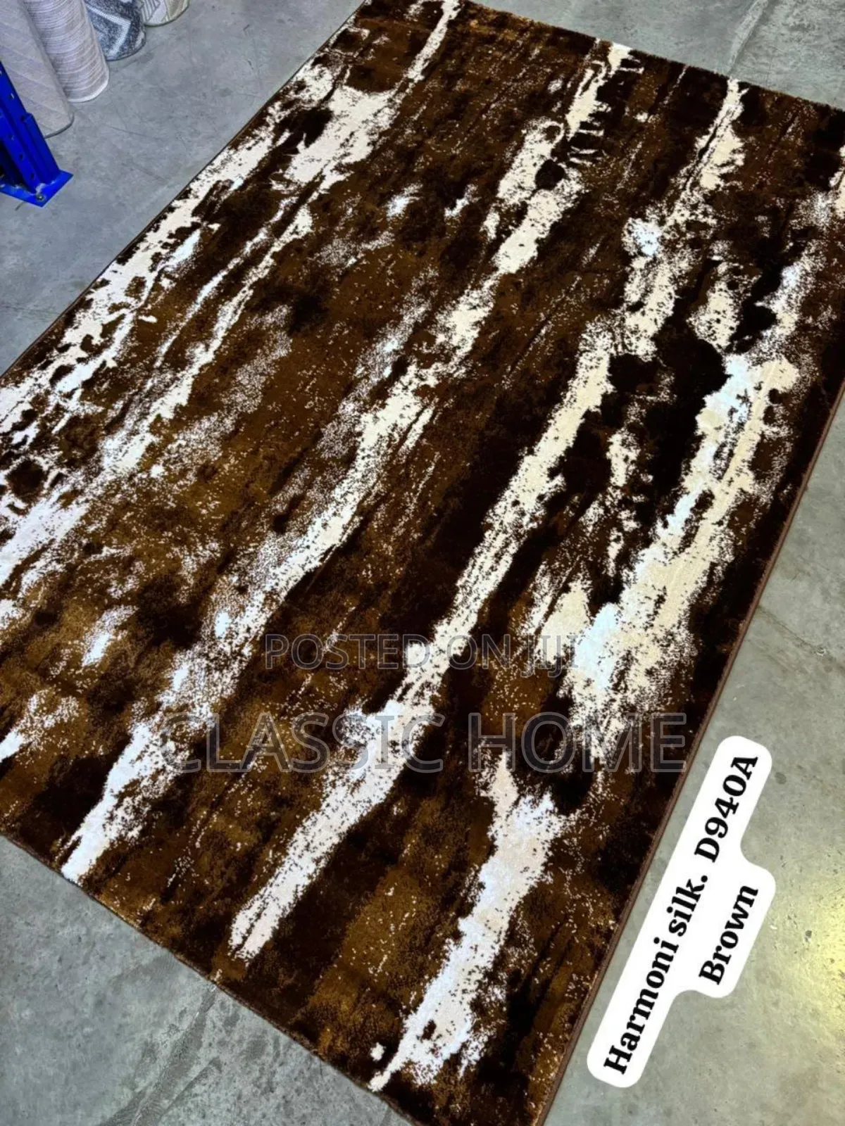 Harmony Brown Center Rug