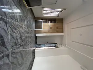 1bdrm Block of Flats in Hope Avenue Off, Port-Harcourt for rent