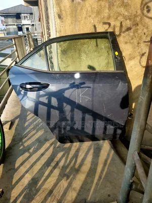 Toyota Door Corolla 2014