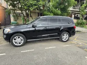 Mercedes-Benz GL-Class GL450 4MATIC 4dr SUV AWD (4.7L 8cyl Turbo 7A)