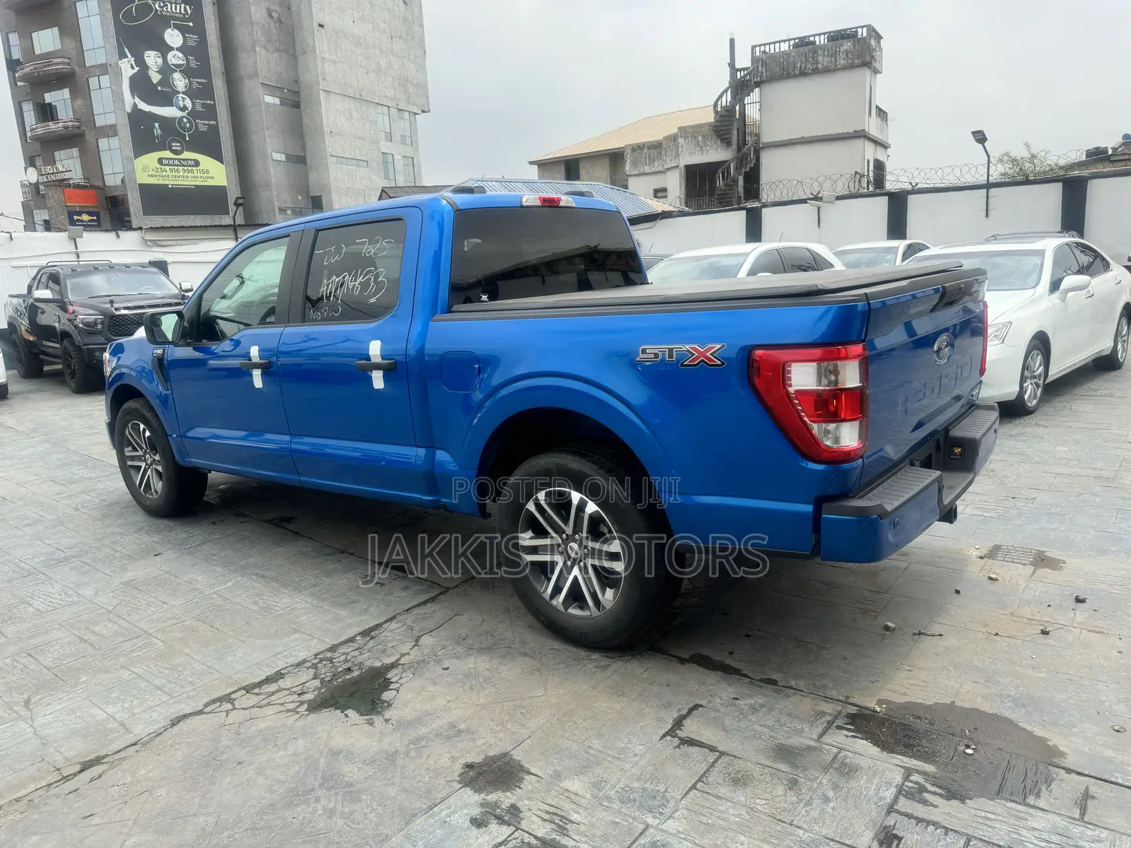 Ford F-150 2021 Blue