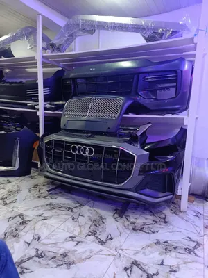 Audi Q8 Complete Front Cut