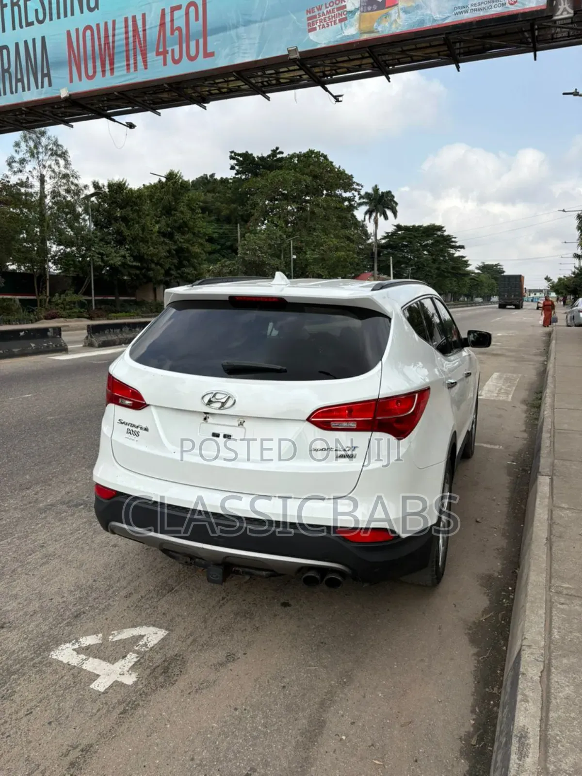 Hyundai Santa Fe 2012 White