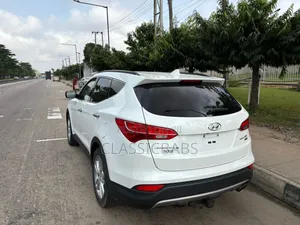 Hyundai Santa Fe 2012 White