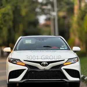 Toyota Camry XSE V6 2023 White
