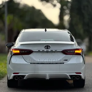 Toyota Camry XSE V6 2023 White