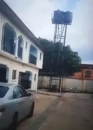 3bdrm Block of Flats in Refinery Road, Warri for sale