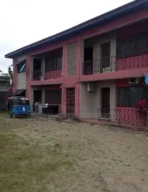 3bdrm Block of Flats in Effurun, Warri for sale