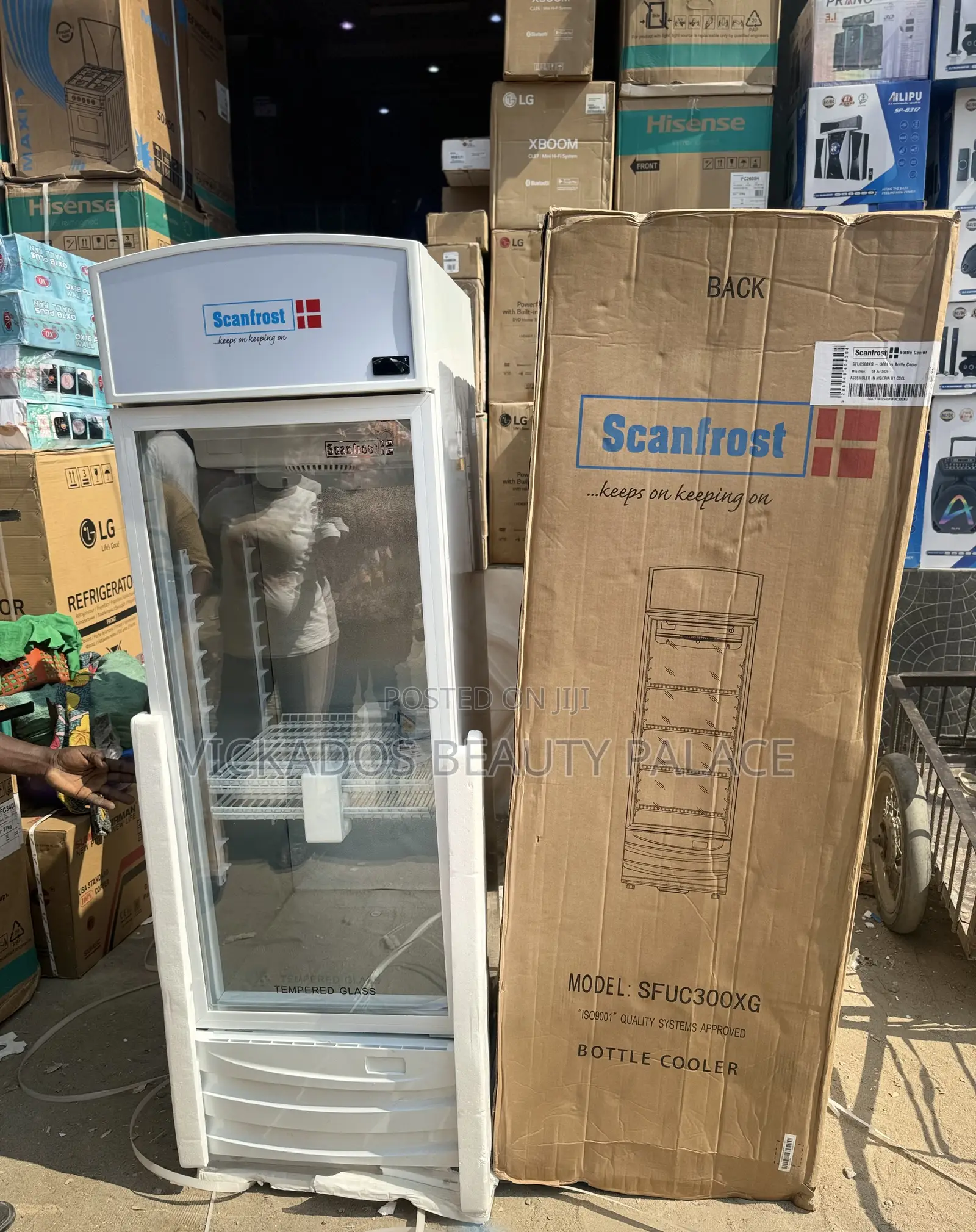 Scanfrost Showcase Bottle Cooler 300l
