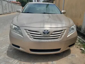 Toyota Camry CE 4dr Sedan (2.4L 4cyl 5M) 2007 Gold