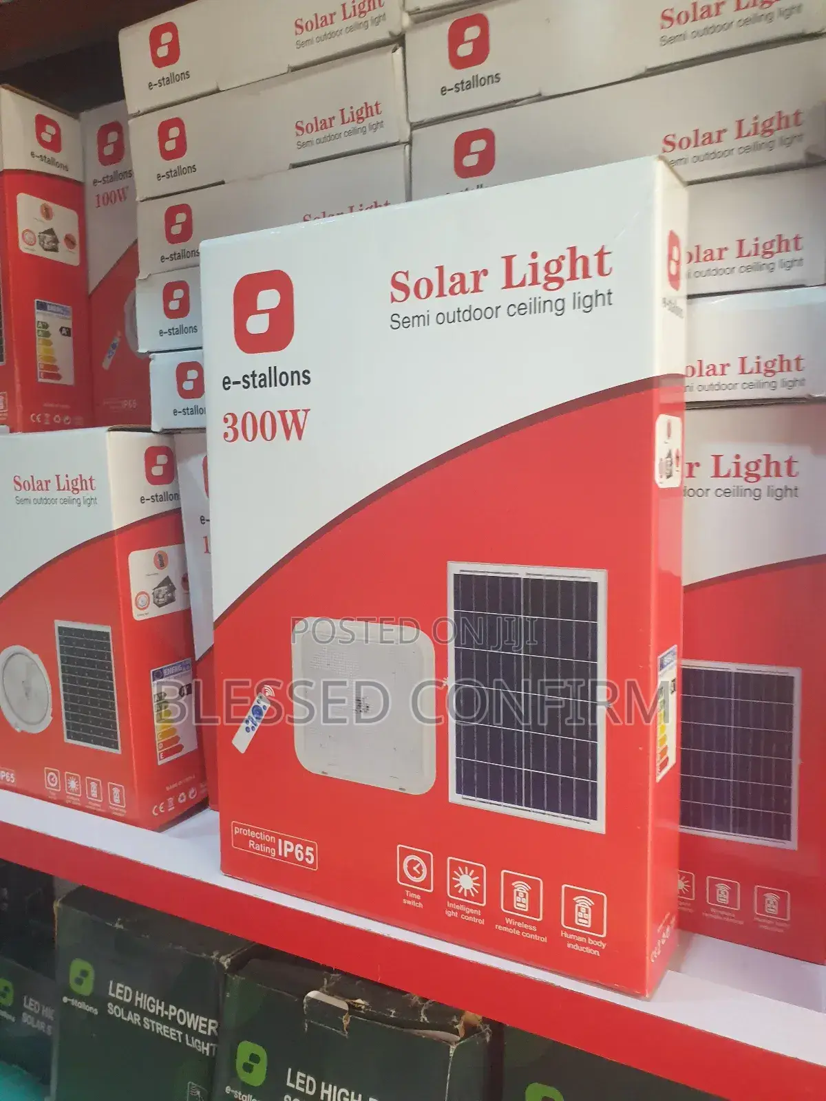 Brand New 300w Solar Ceiling Light With Remote Control and Panel