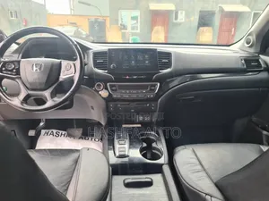 Honda Pilot Elite AWD 2019 Silver