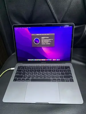 Laptop Apple MacBook Pro 2019 16GB Intel Core I5 SSD 1T