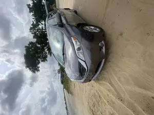 Toyota Sienna LE 8 Passenger 2011 Gray