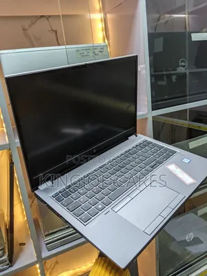 Laptop HP Zbook Studio G7 32GB Intel Xeon SSD 512GB