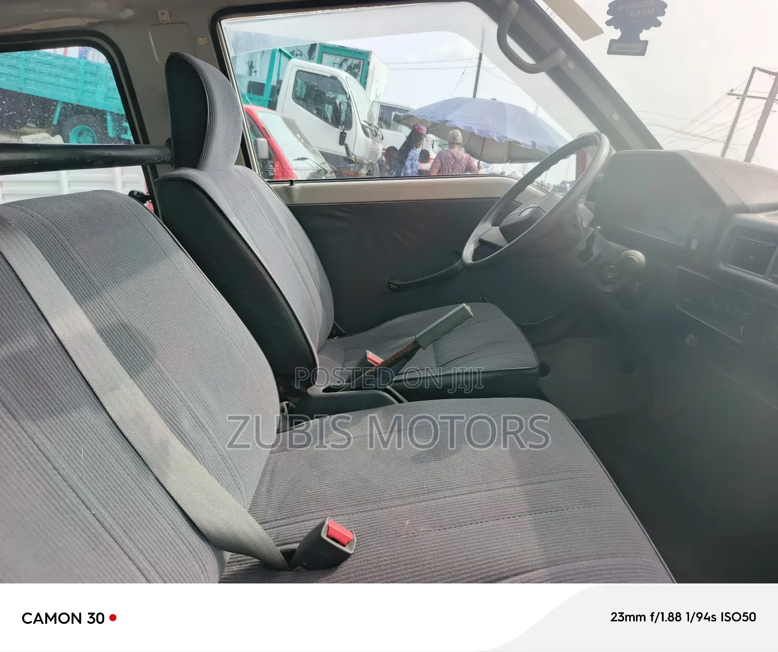Mitsubishi L300 2007