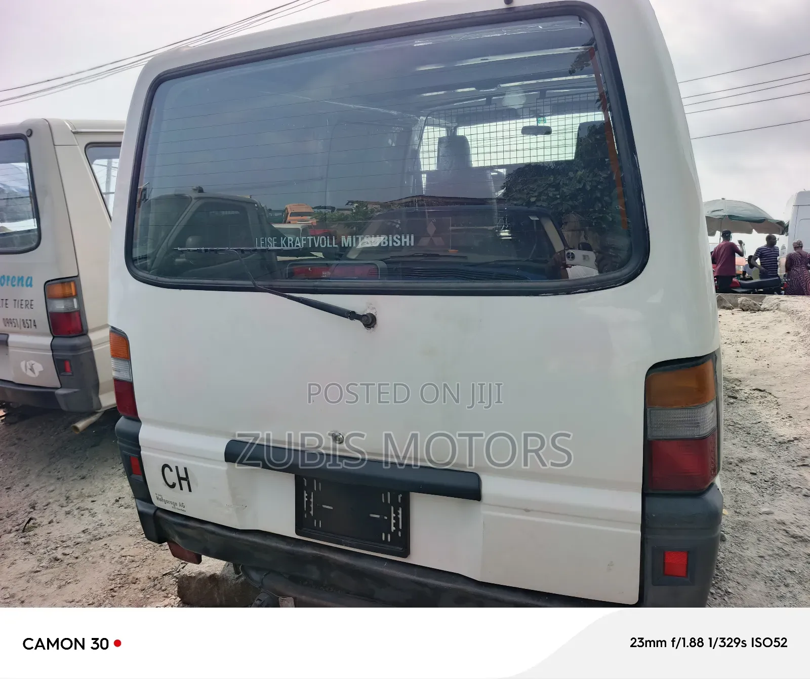 Mitsubishi L300 2007 White