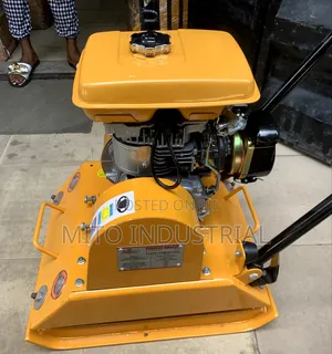 Plate Compactor.