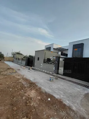 Furnished 4bdrm Duplex in Emmanuel Estate, for sale