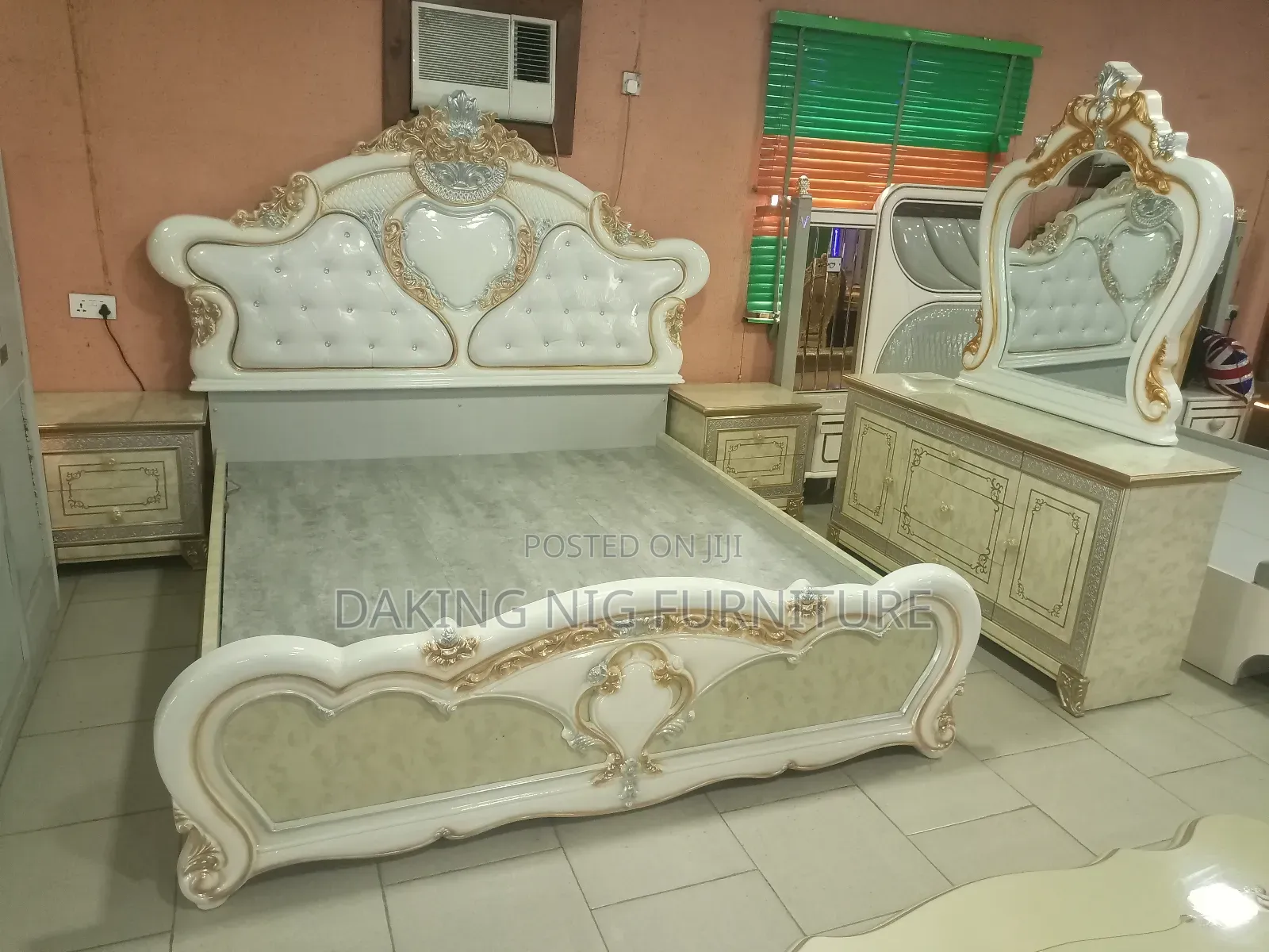 Quality Royal Bed