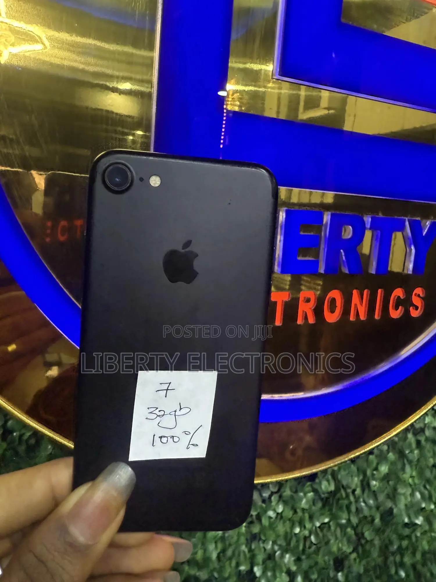 Apple iPhone 7 32 GB Black