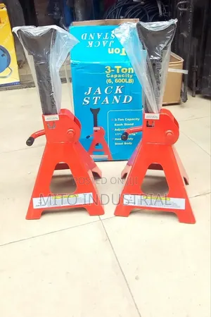3-Ton Capacity Jack Stand.