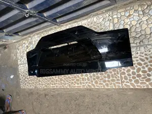 Lexus Lx 600 Boot / Booth Dish
