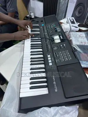 Original Yamaha PSR E473 Keyboard for Beginners and Professionals