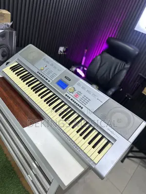 Yamaha DGX 205 76 Keys Grand Portable Keyboard Midi/ Usb