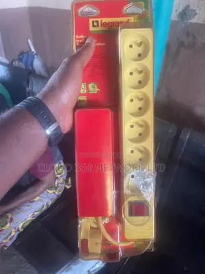 Legrand 6 Way French Extension Socket