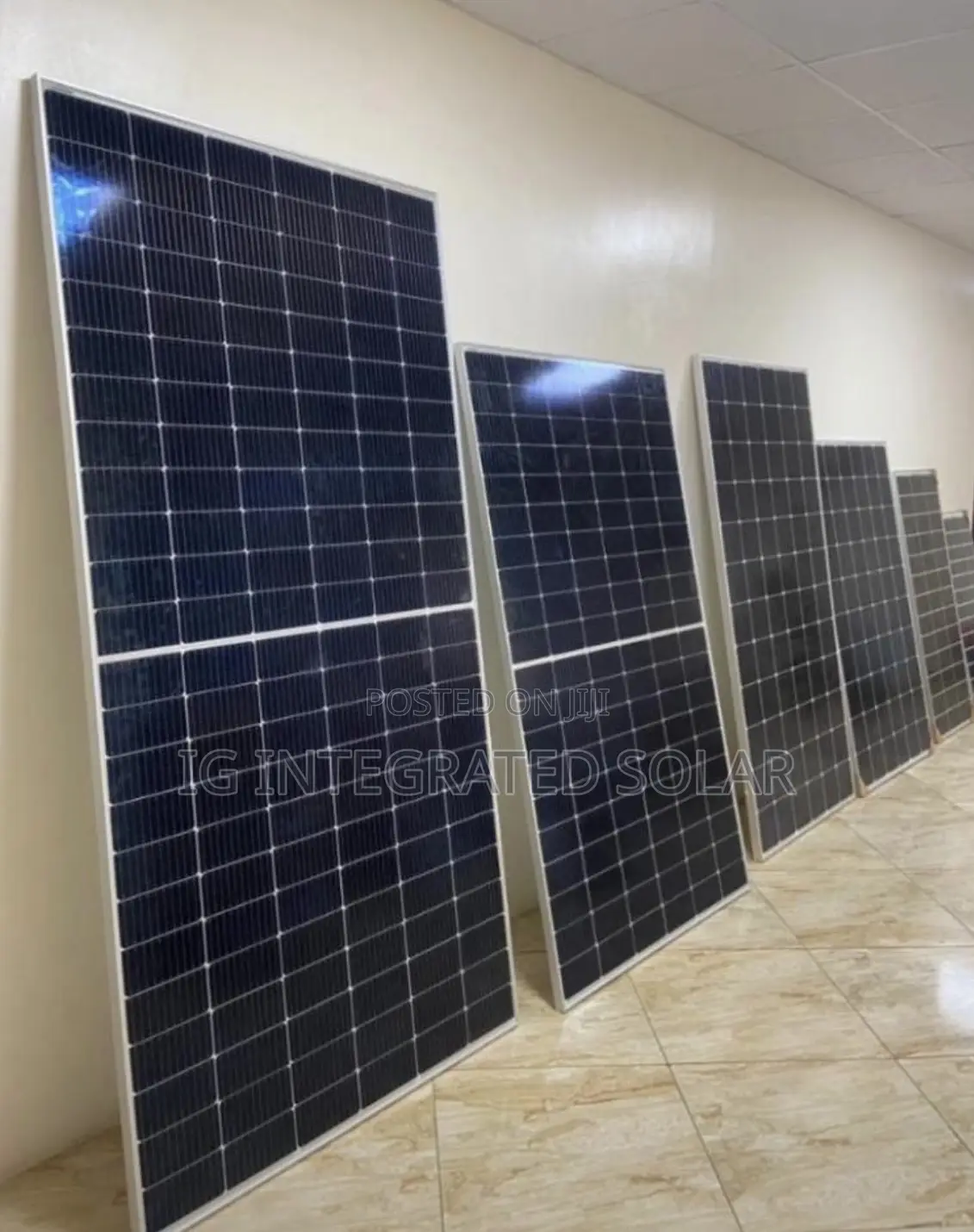 700w Monocrystalline Solar Panels