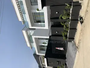5bdrm Duplex in Ikota Gra, Lekki for sale