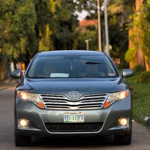 Toyota Venza 2010 Green