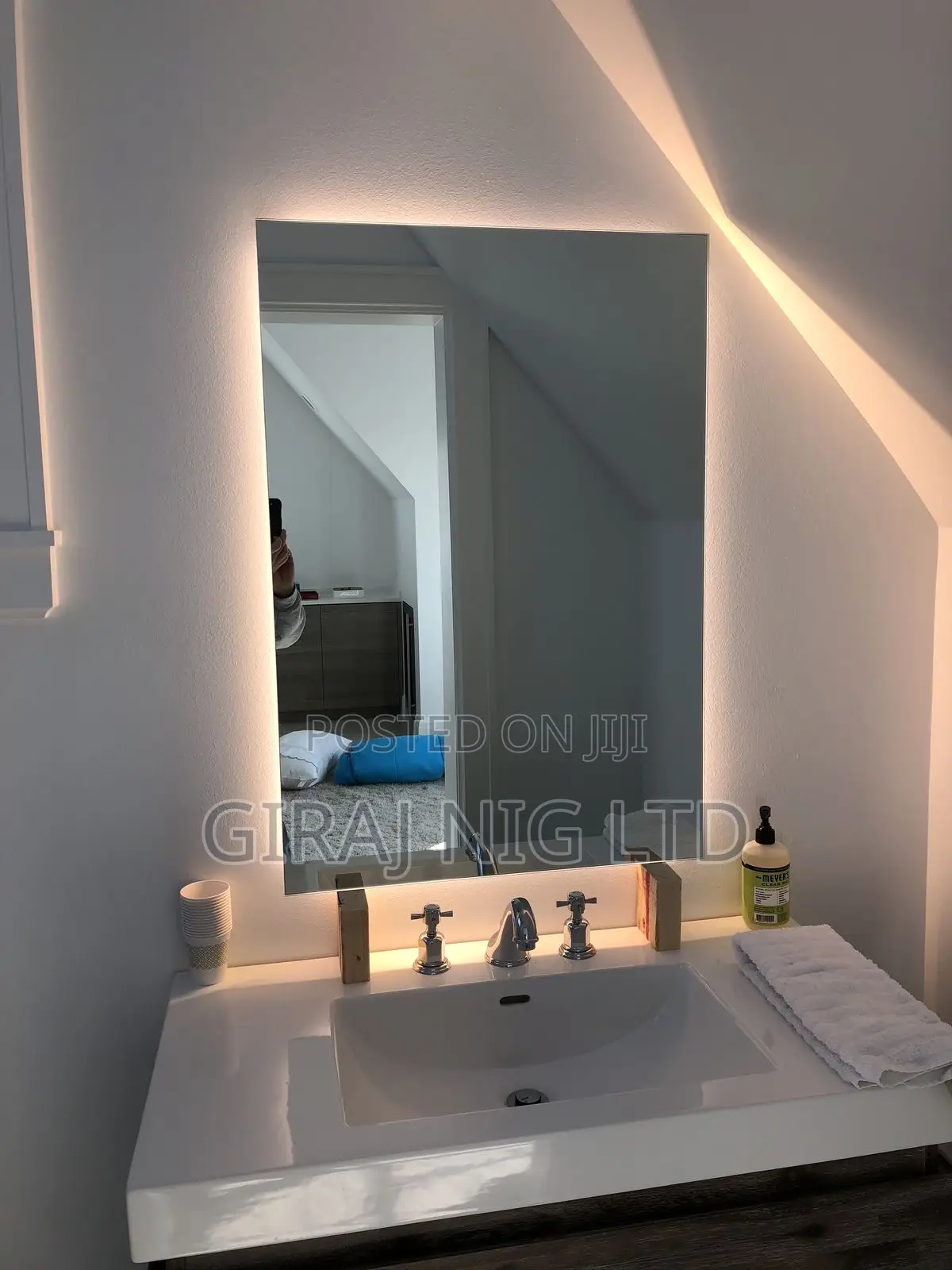 Transform Your Space With Our Quality Mirrors!