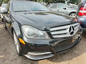 Mercedes-Benz C300 Luxury 4Matic Sedan AWD (3.5L 6cyl 7A) 2013 Black