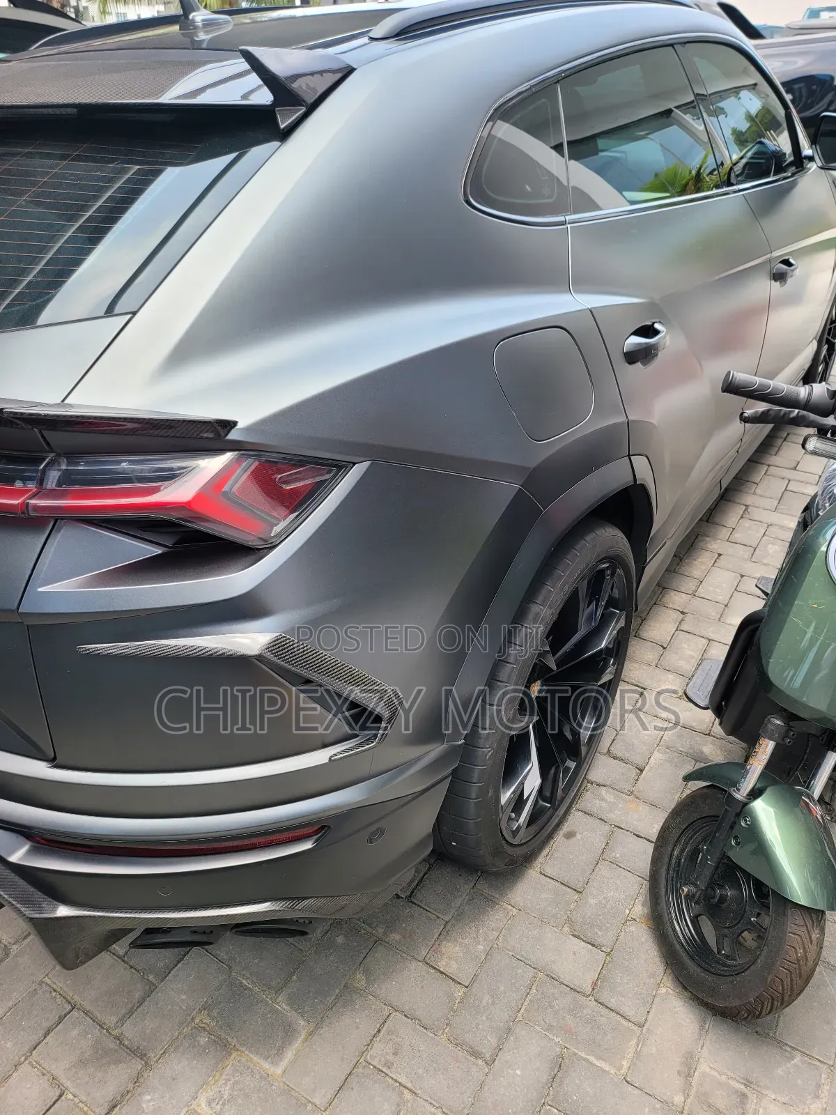 Lamborghini Urus Base 2019 Gray