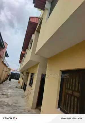 4bdrm Duplex in Magodo for sale