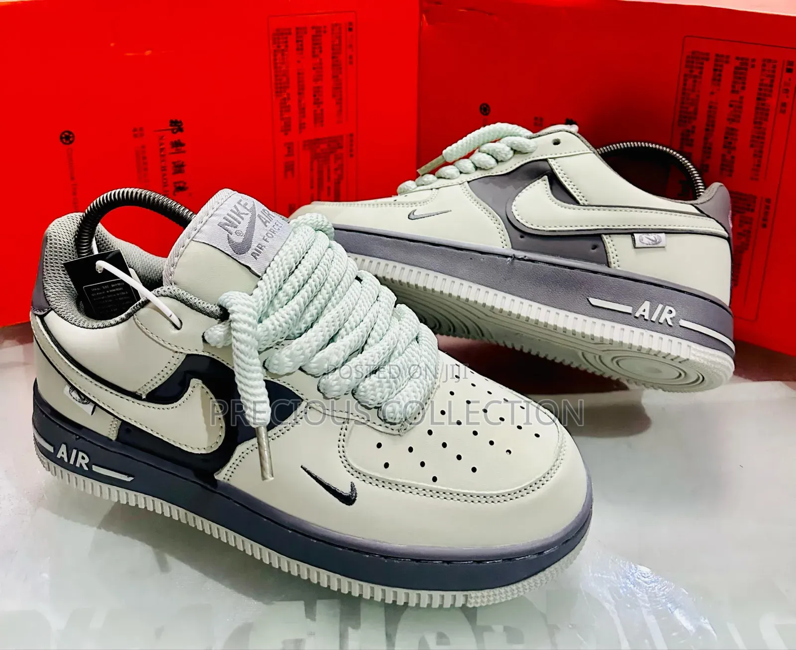 Unisex Nike Air Force Sneakers