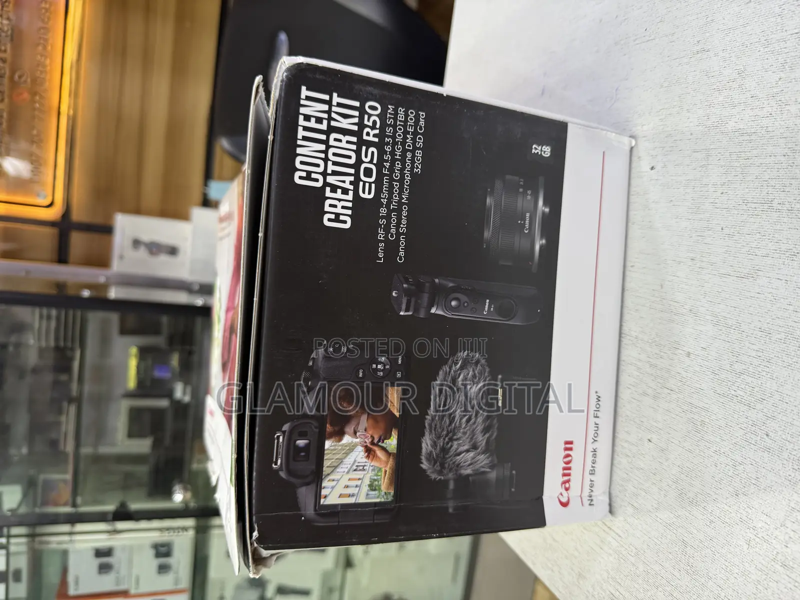 Canon Eos R50 Creator Kit