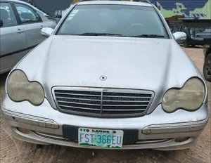 Mercedes-Benz C220 Classic 2002 Silver