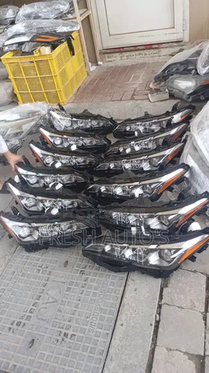 Head Lamp Avalon 2020 3 Eyes Available