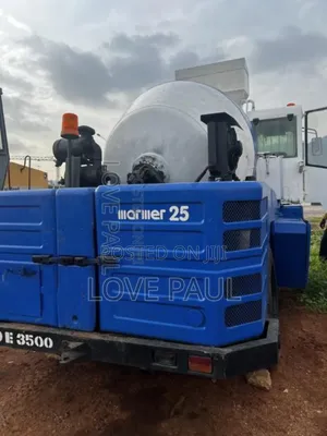 3.5 Cubic Meter Mobile Self Loader Concrete Mixer