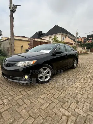 Toyota Camry SE 4dr Sedan (2.5L 4cyl 6A) 2013 Black