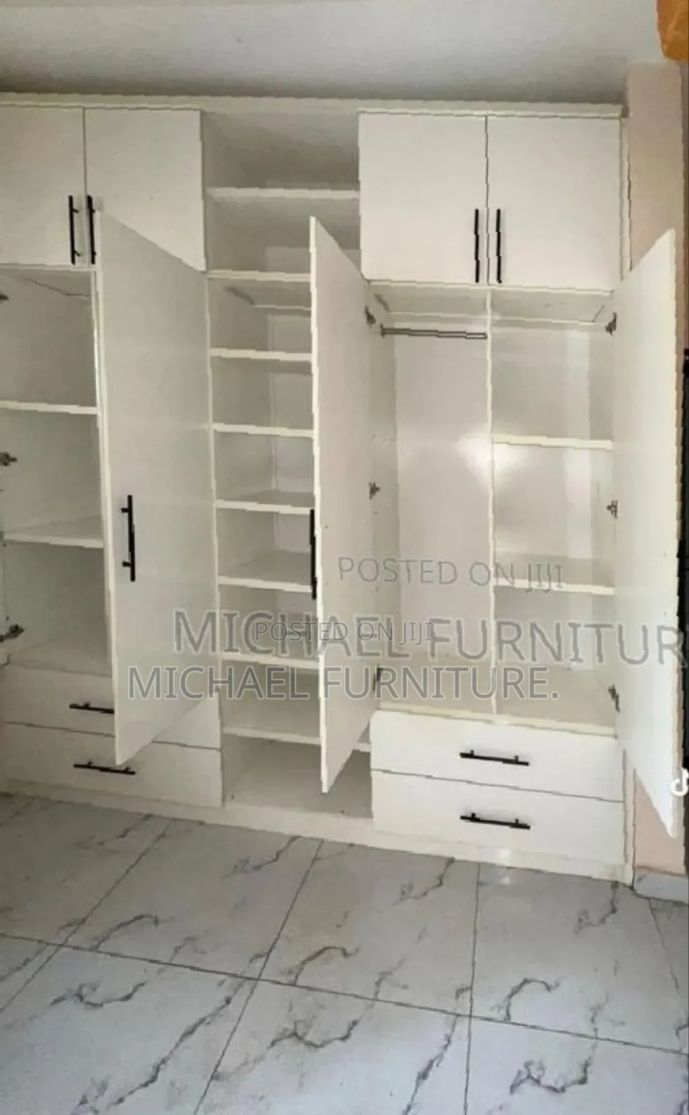 6 **8 Wardrobe