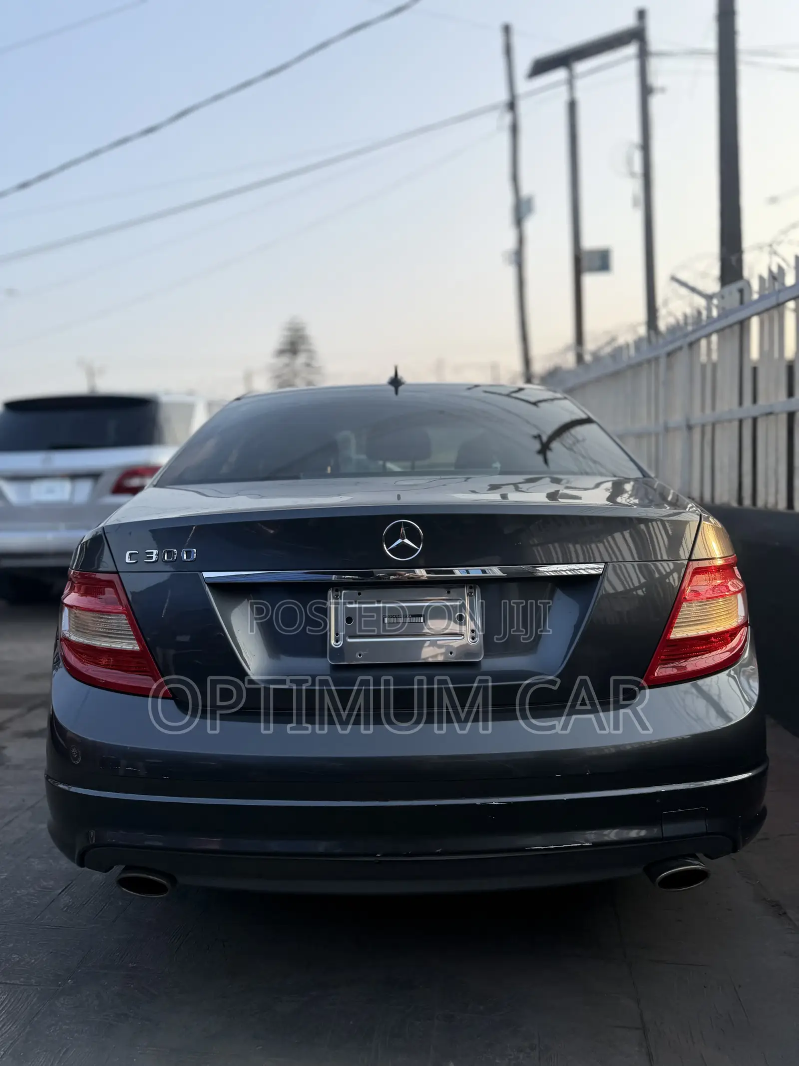 Mercedes-Benz C300 2010 Gray