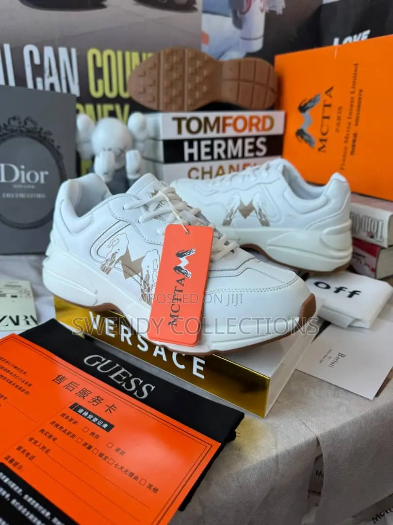 High Grade White Sneakers for Both Gender
