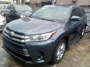Toyota Highlander 2017 Blue
